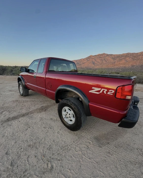 1998 Chevrolet S-10 - Image 6 of 31
