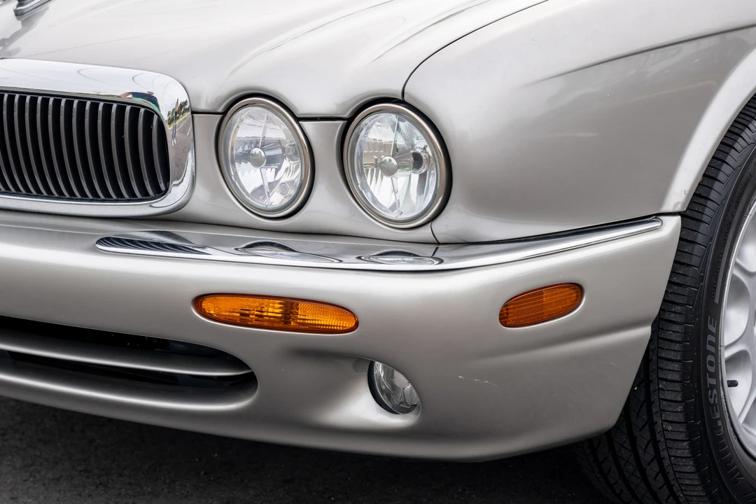 1998 Jaguar X308 XJR - Image 10 of 31