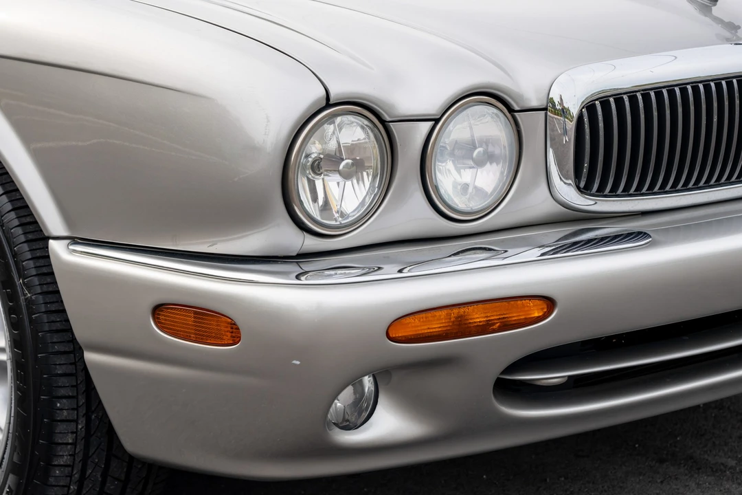 1998 Jaguar X308 XJR - Image 11 of 31