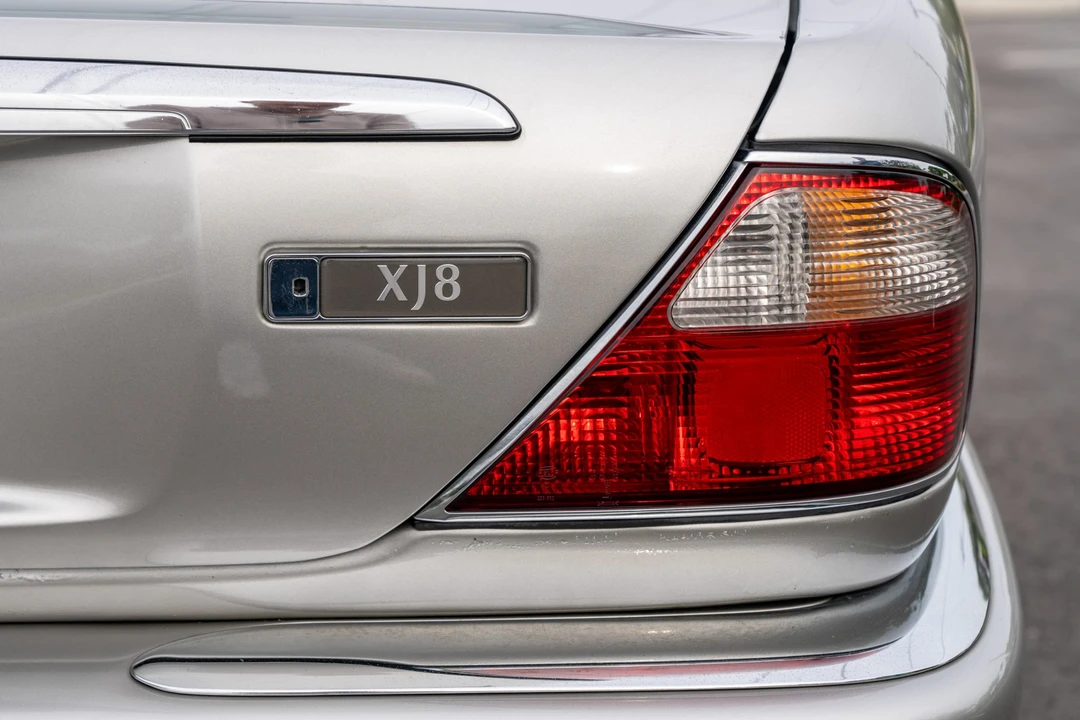 1998 Jaguar X308 XJR - Image 15 of 31