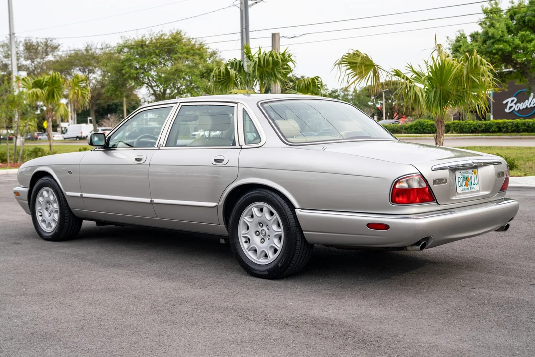1998 Jaguar X308 XJR - Image 7 of 31