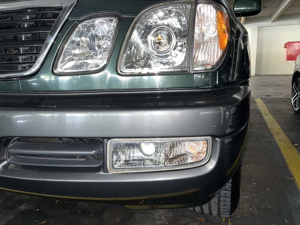 1998 Lexus LX 2nd Gen - Image 14 of 31