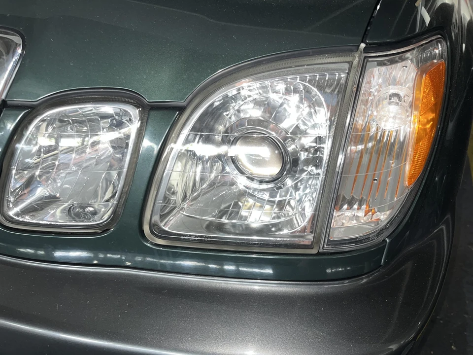 1998 Lexus LX 2nd Gen - Image 15 of 31