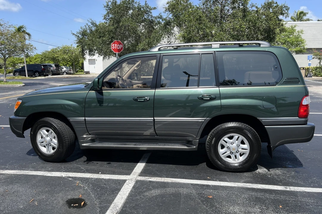 1998 Lexus LX 2nd Gen - Image 8 of 31