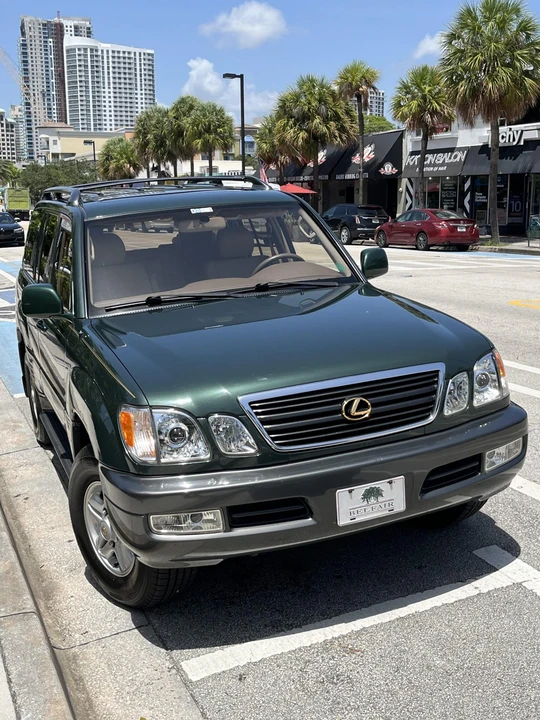 1998 Lexus LX 2nd Gen - Image 3 of 31