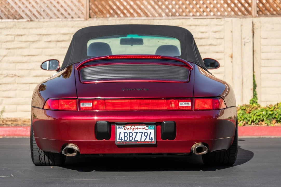 1998 Porsche 993 Carrera - Image 9 of 31