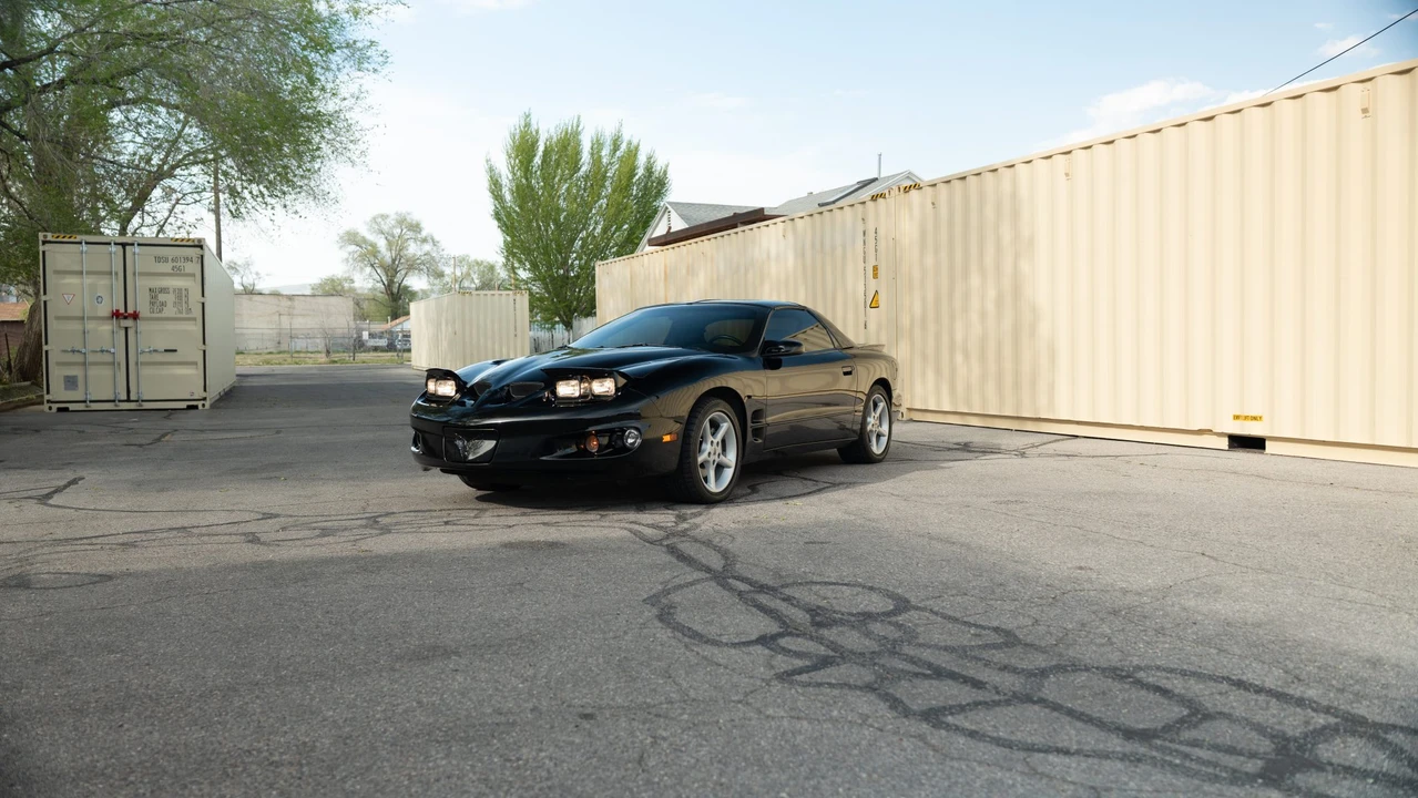 1999 Pontiac Firebird 4th Gen - Image 17 of 31