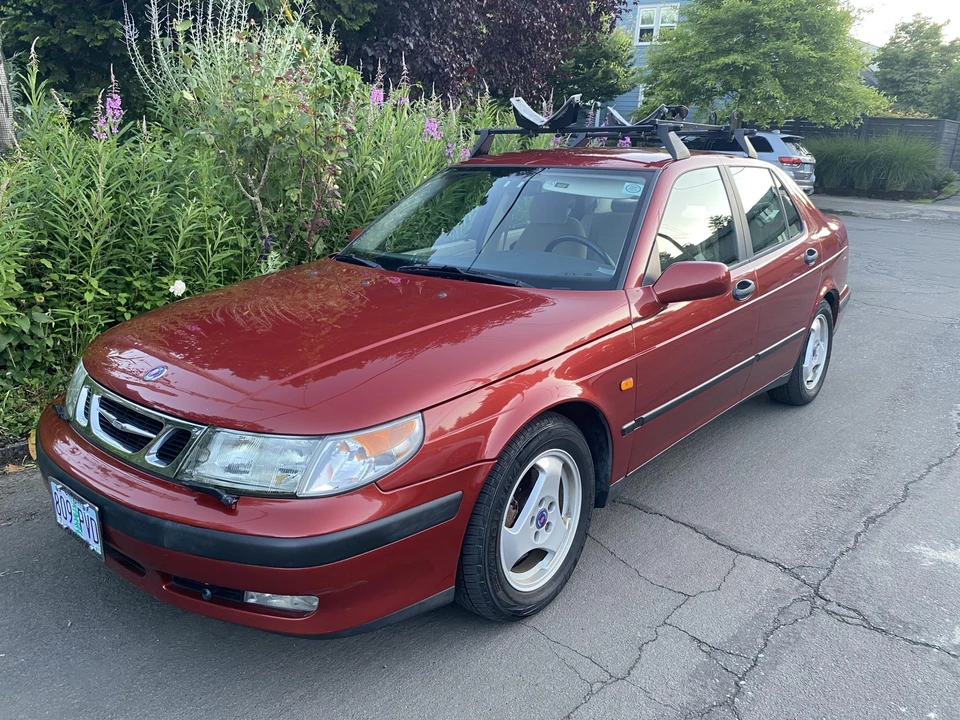 1999 Saab 9-5 1st Gen - Image 2 of 31