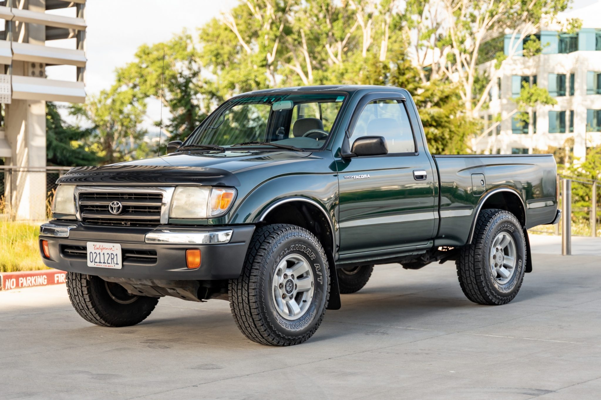 Single-Family-Owned 1999 Toyota Tacoma 4×4 5-Speed