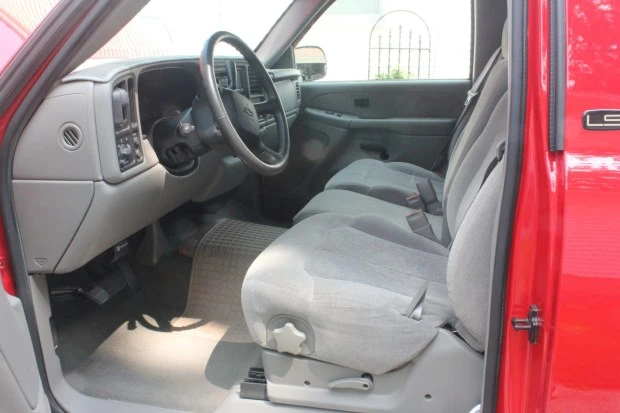 2000 Chevrolet Silverado 1st Gen - Image 4 of 8