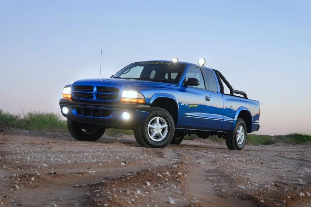 2000 Dodge Dakota 2nd Gen - Image 3 of 31