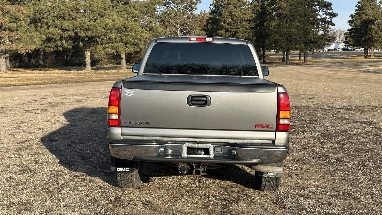2000 GMC Sierra 2nd Gen - Image 6 of 31