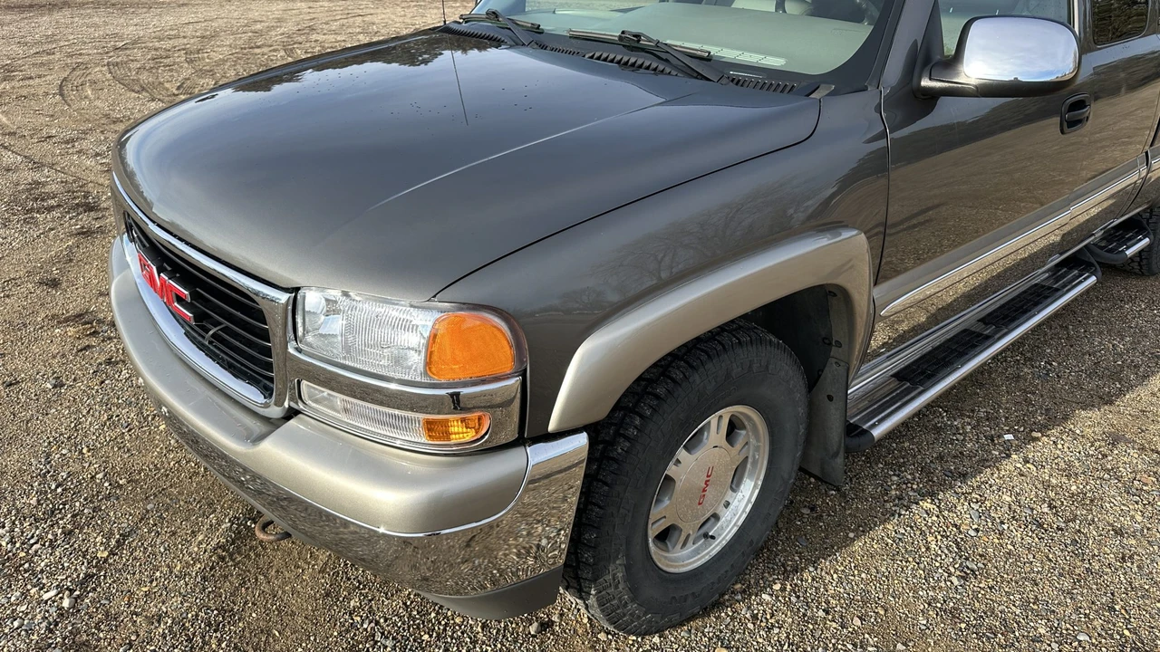 2000 GMC Sierra 2nd Gen - Image 11 of 31