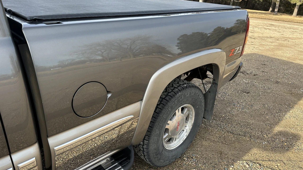 2000 GMC Sierra 2nd Gen - Image 17 of 31