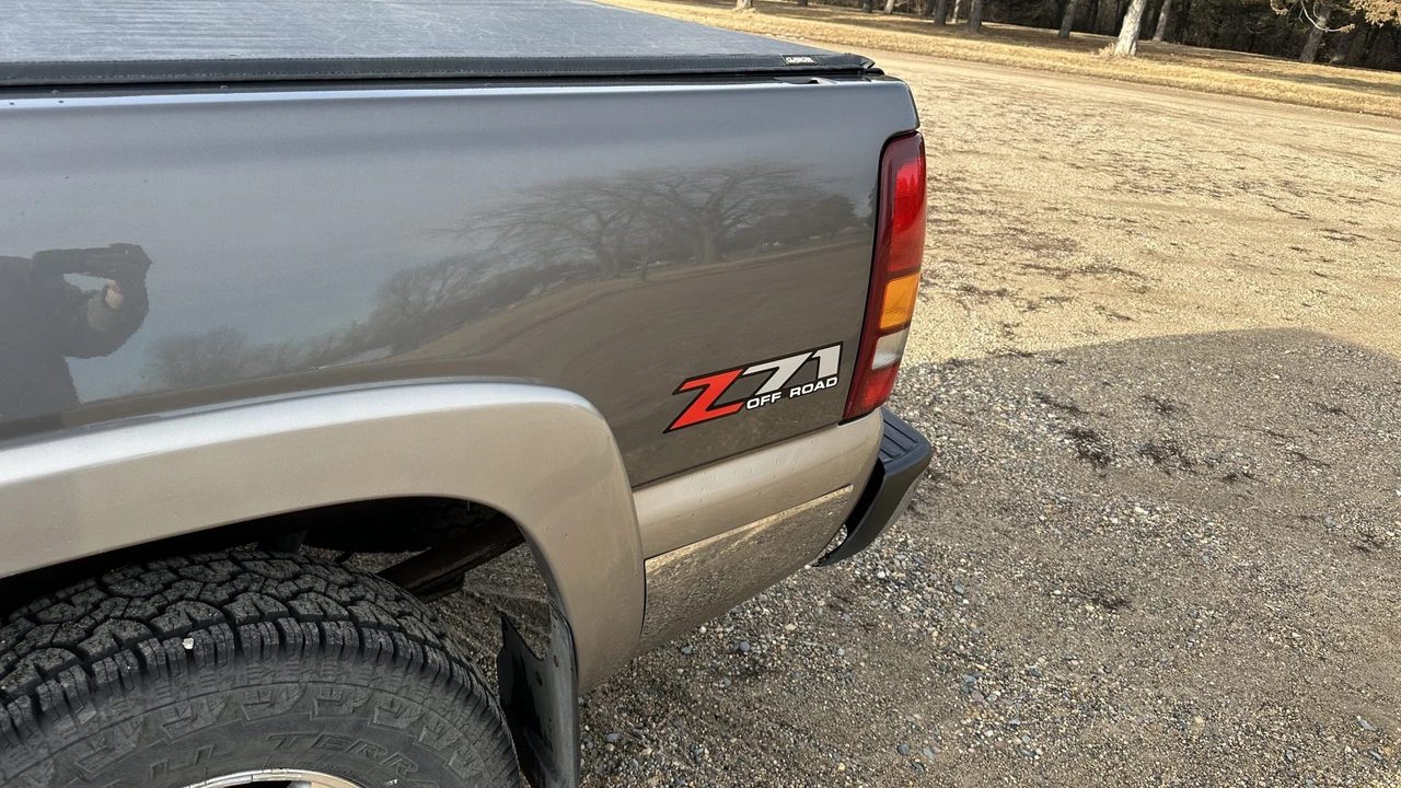 2000 GMC Sierra 2nd Gen - Image 18 of 31