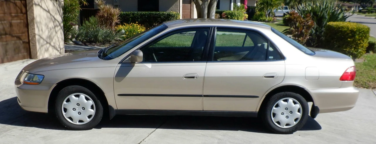 2000 Honda Accord 6th Gen - Image 7 of 31