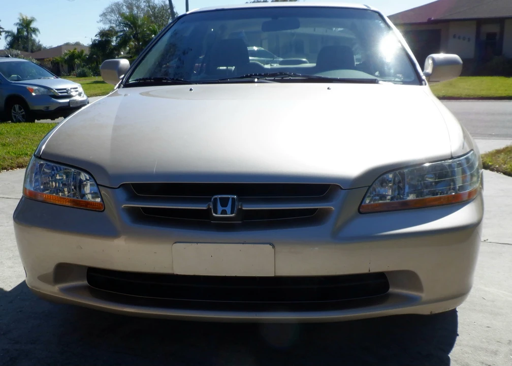 2000 Honda Accord 6th Gen - Image 4 of 31