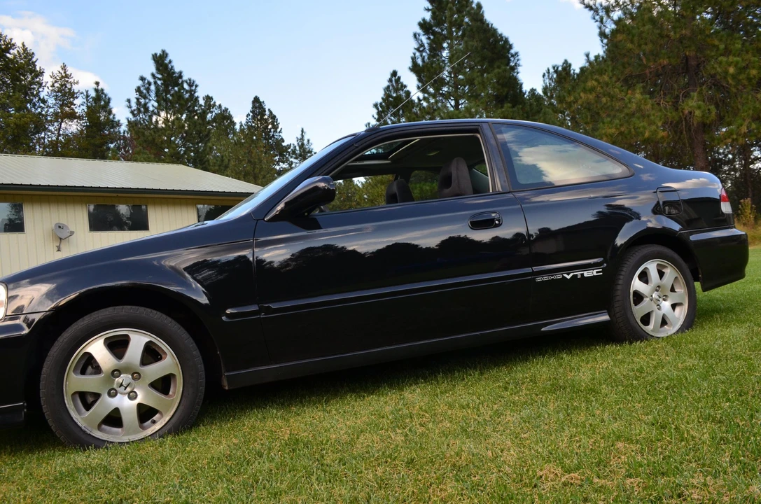 2000 Honda EM1 Civic Si - Image 2 of 31