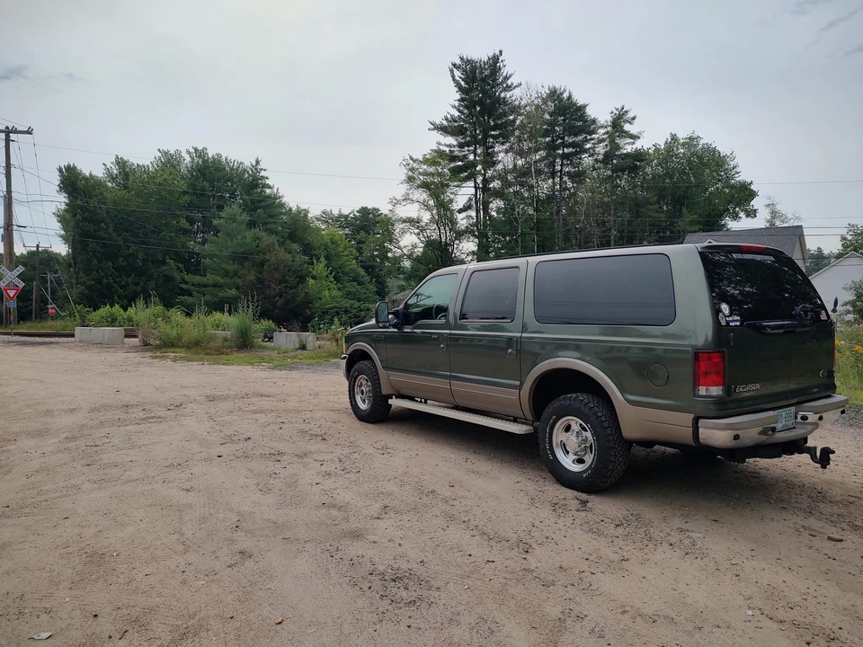 2001 Ford Excursion - Image 17 of 31