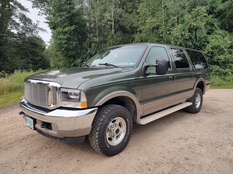 2001 Ford Excursion - Image 2 of 31
