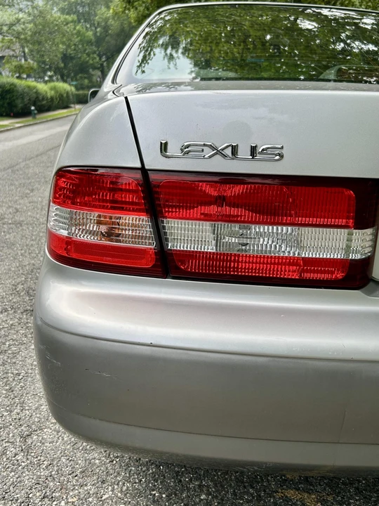 2001 Lexus ES 3rd Gen - Image 23 of 31