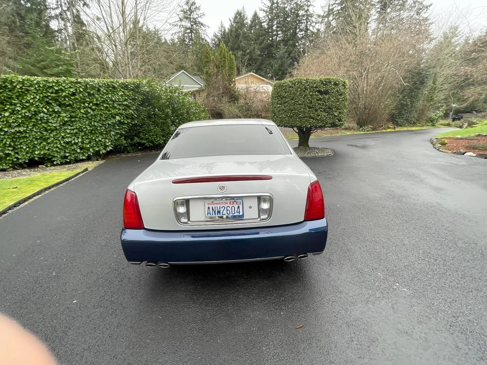 2002 Cadillac DeVille 8th Gen - Image 13 of 31