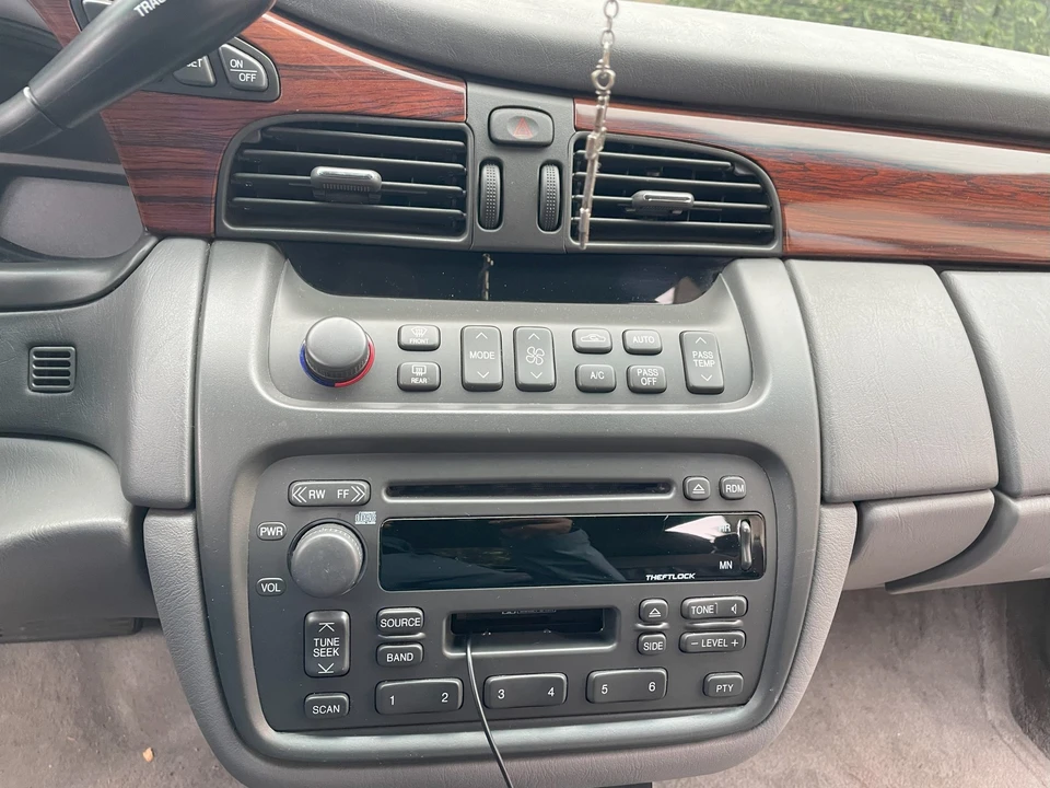 2002 Cadillac DeVille 8th Gen - Image 31 of 31