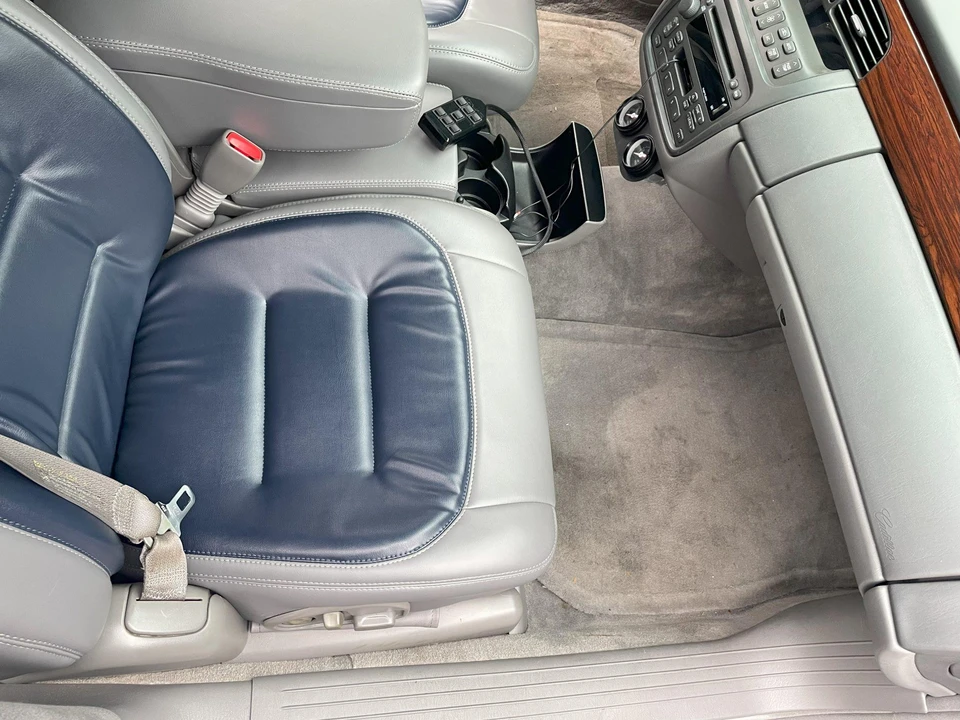 2002 Cadillac DeVille 8th Gen - Image 27 of 31