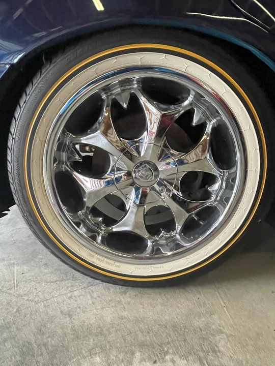2002 Cadillac DeVille 8th Gen - Image 24 of 31