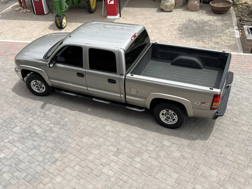 2002 GMC Sierra Heavy Duty 2nd Gen - Image 25 of 31