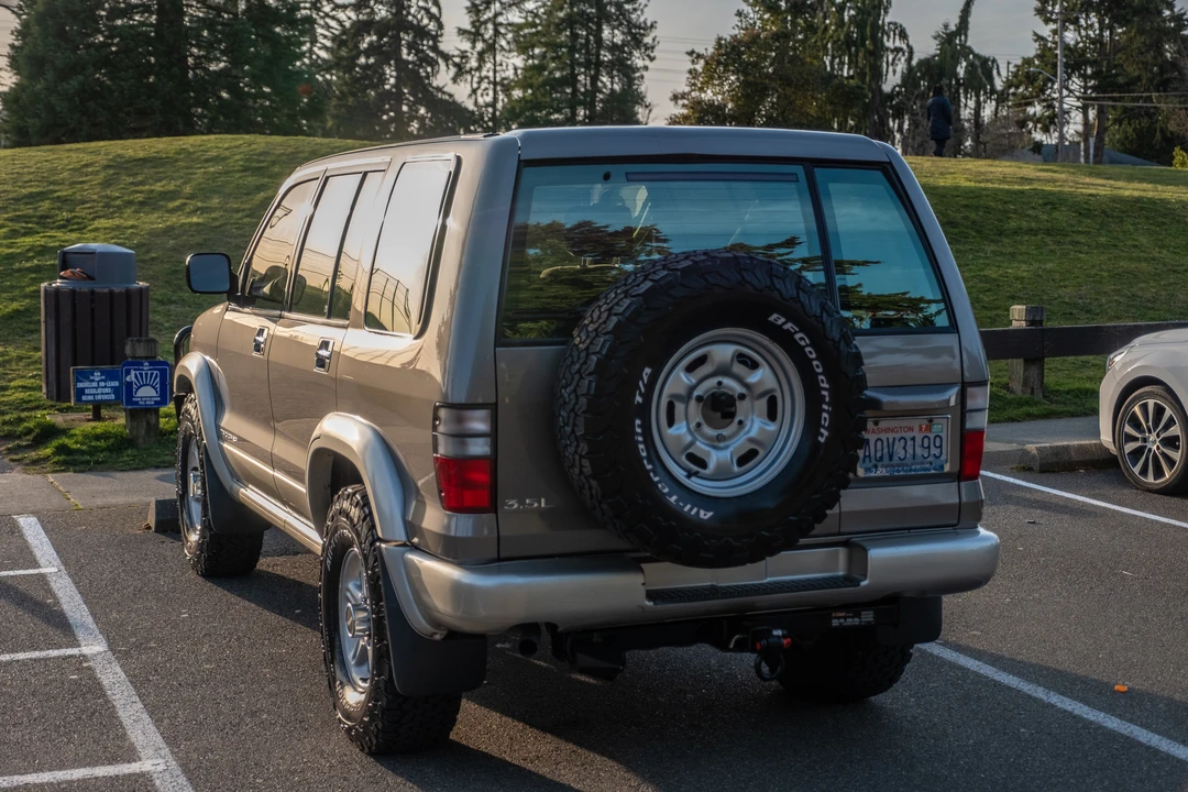 2002 Isuzu Trooper - Image 9 of 31
