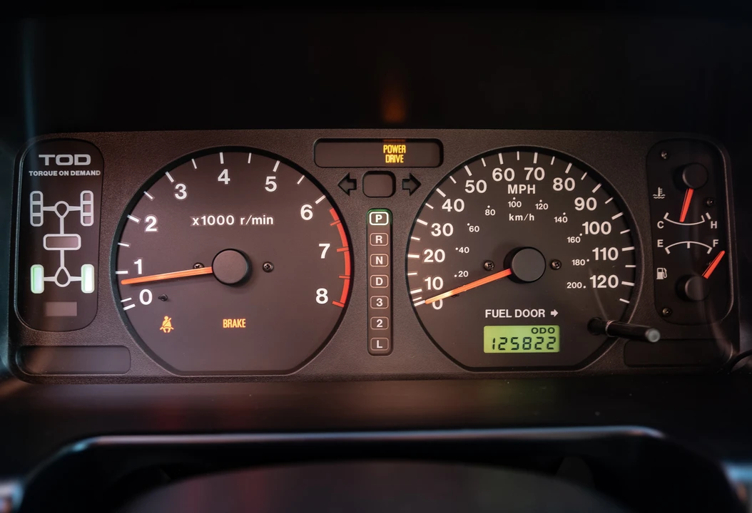 2002 Isuzu Trooper - Image 30 of 31