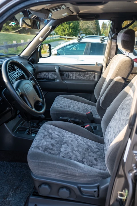 2002 Isuzu Trooper - Image 24 of 31