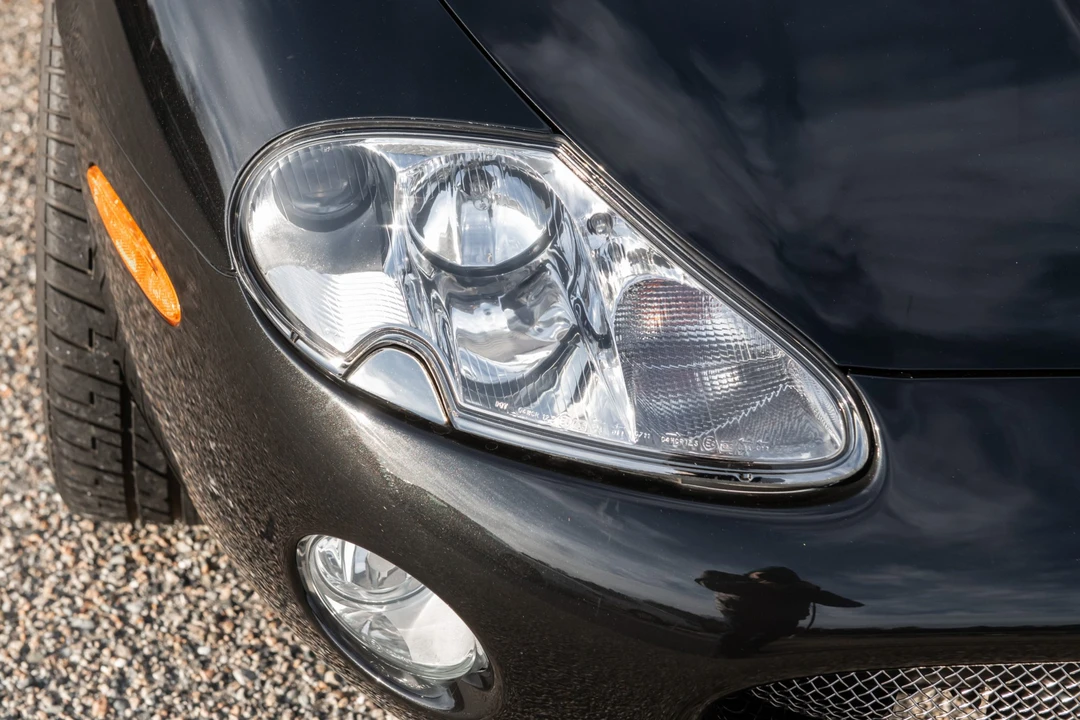 2002 Jaguar X100 XKR - Image 12 of 31