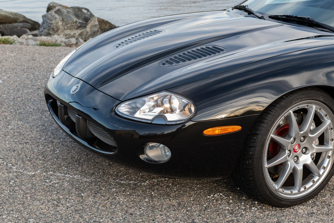 2002 Jaguar X100 XKR - Image 9 of 31