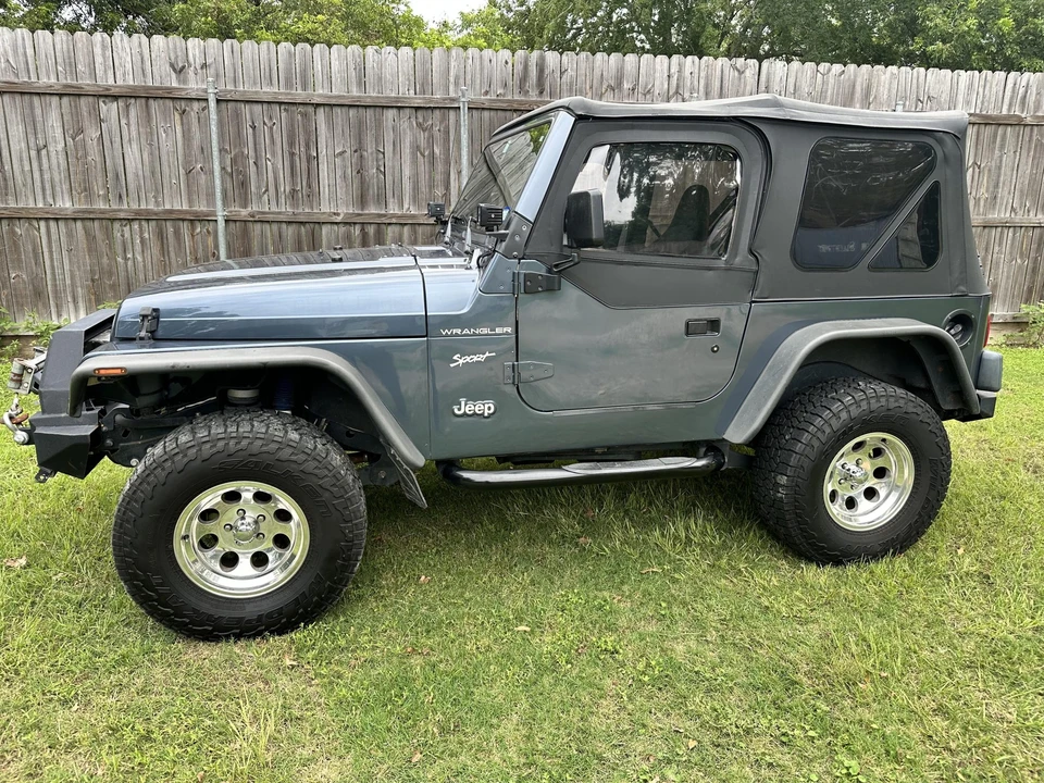 2002 Jeep TJ Wrangler - Image 2 of 31