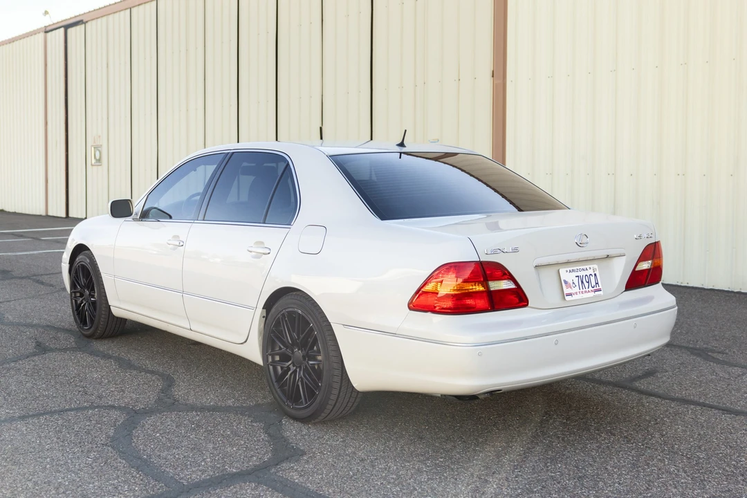 2002 Lexus LS 2nd Gen - Image 8 of 31