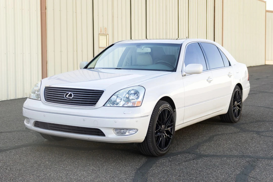 2002 Lexus LS 2nd Gen - Image 2 of 31
