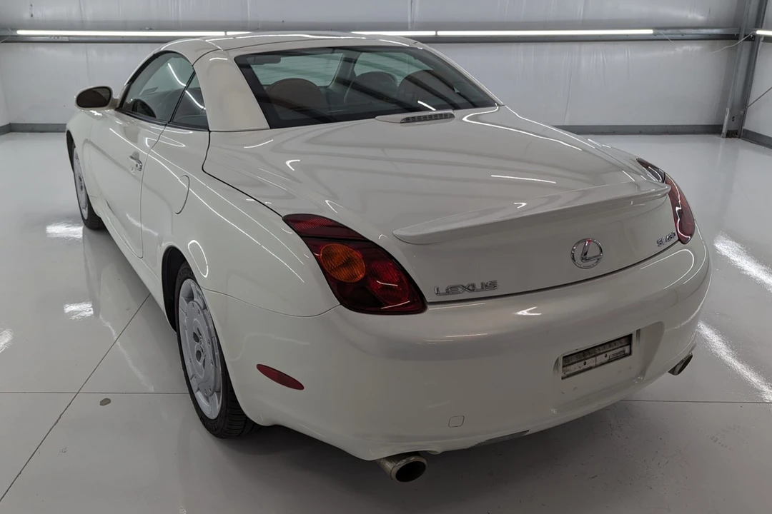 2002 Lexus SC430 - Image 19 of 31