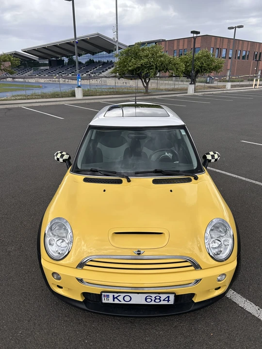 2002 Mini Mini Cooper S 1st Gen - Image 15 of 31
