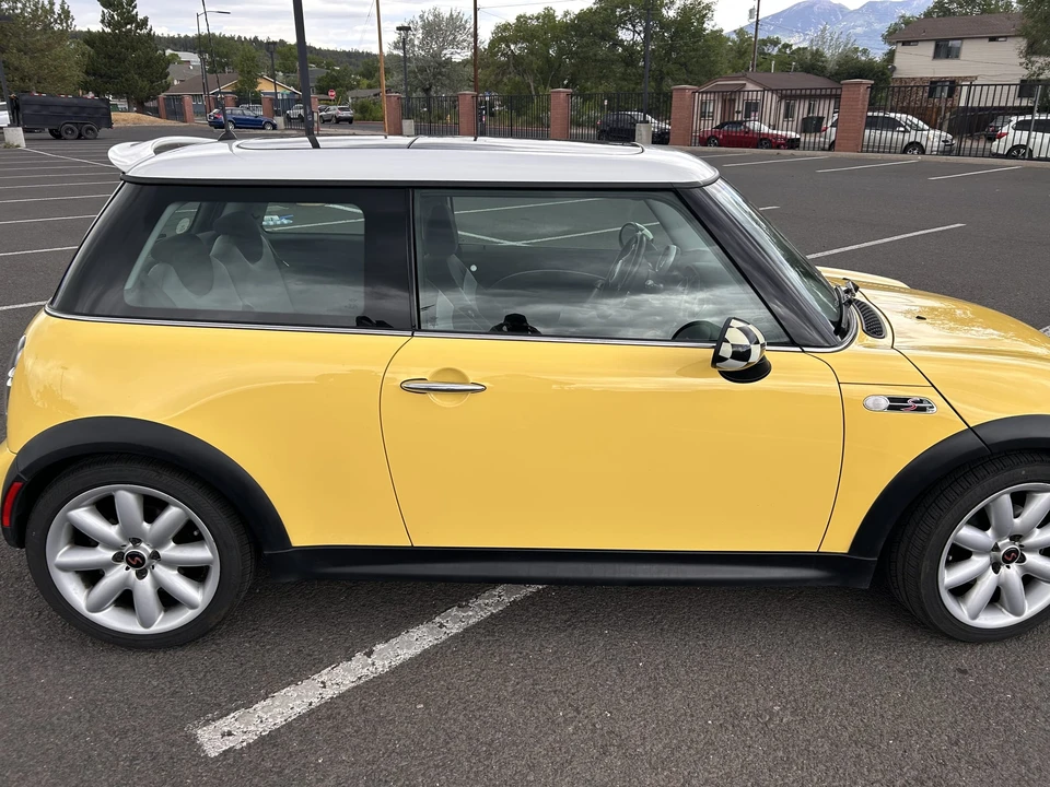 2002 Mini Mini Cooper S 1st Gen - Image 18 of 31