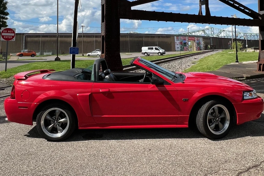 2003 Ford SN95 Mustang - Image 3 of 8