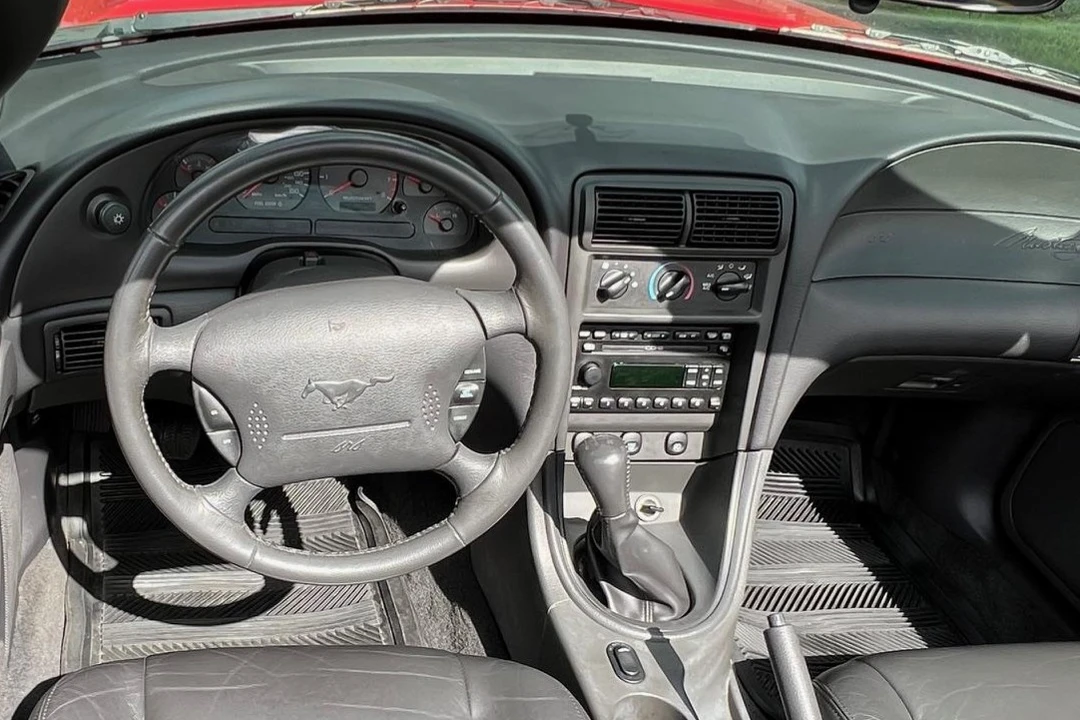 2003 Ford SN95 Mustang - Image 5 of 8