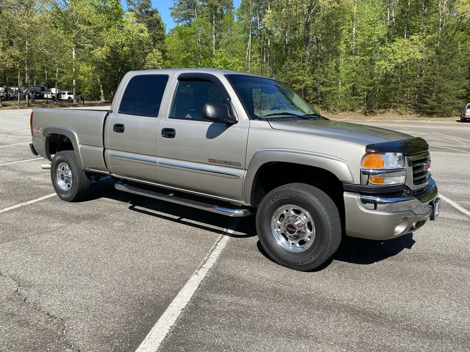 2003 GMC Sierra Heavy Duty 2nd Gen - Image 10 of 31