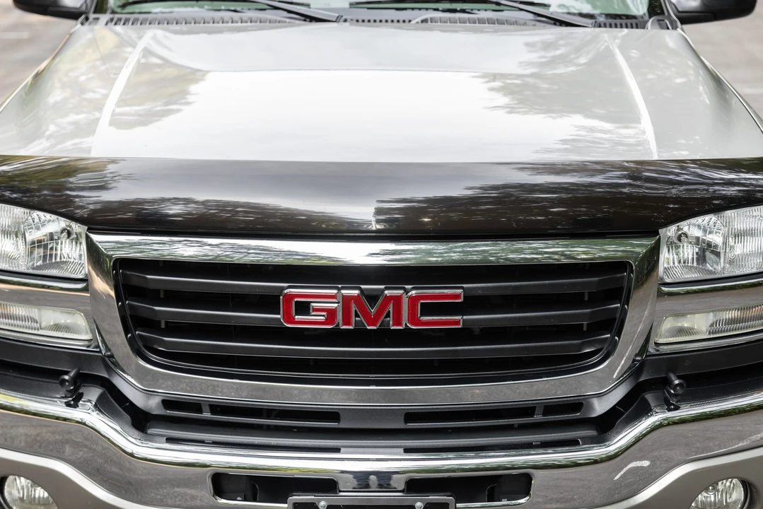 2003 GMC Sierra Heavy Duty 2nd Gen - Image 17 of 31