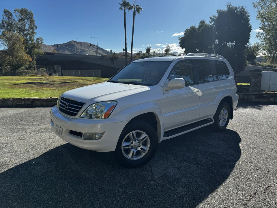 2003 Lexus GX 1st Gen - Image 2 of 31