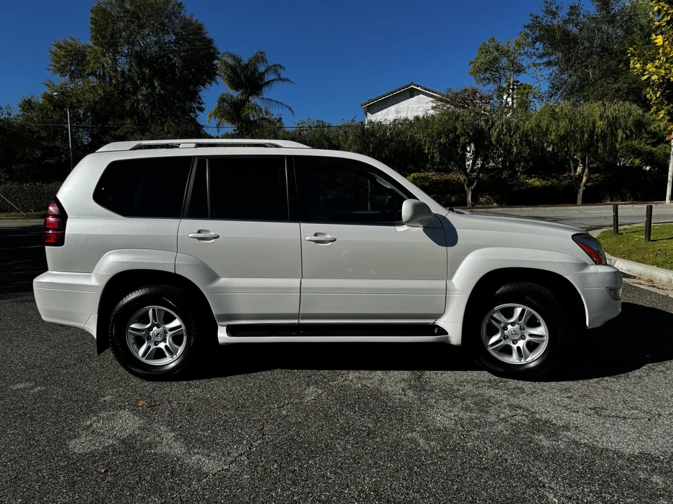 2003 Lexus GX 1st Gen - Image 7 of 31