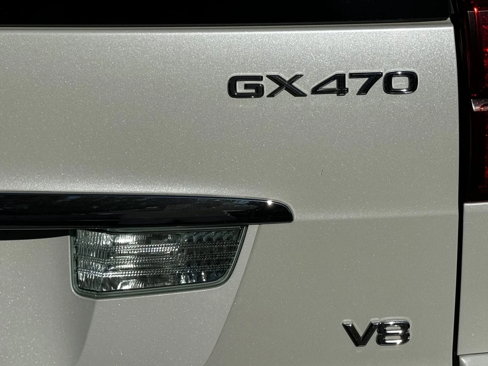 2003 Lexus GX 1st Gen - Image 25 of 31