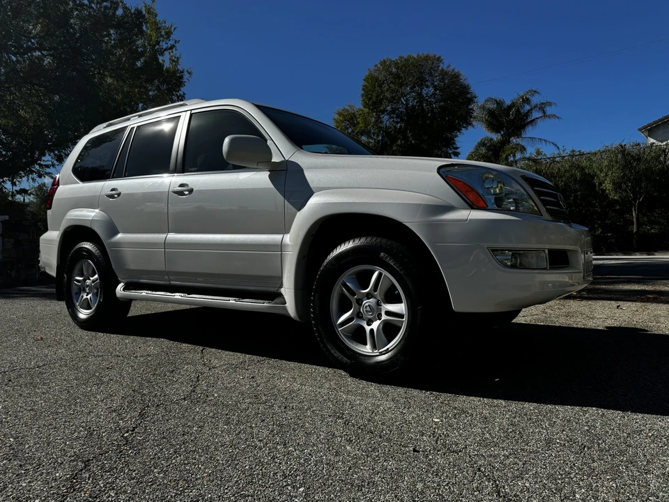 2003 Lexus GX 1st Gen - Image 8 of 31