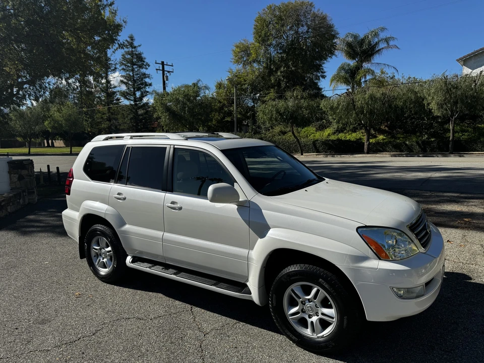 2003 Lexus GX 1st Gen - Image 9 of 31